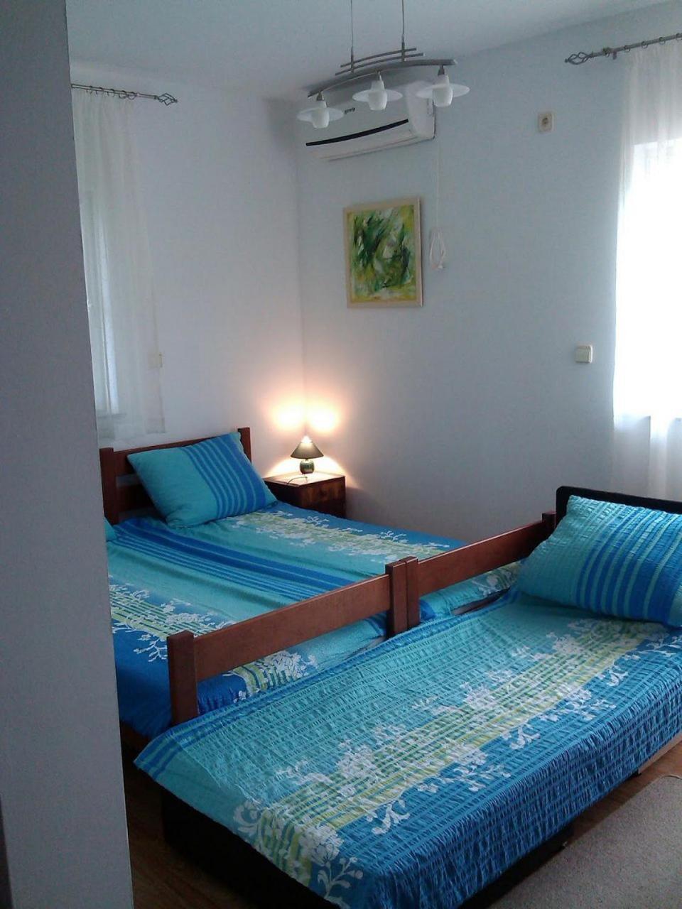 Apartments Antonija - Fitness Vinišće 외부 사진