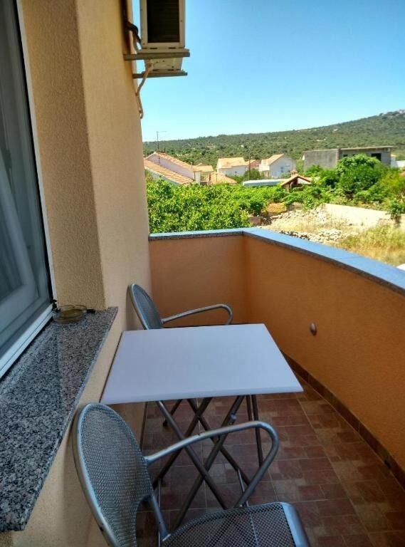 Apartments Antonija - Fitness Vinišće 외부 사진
