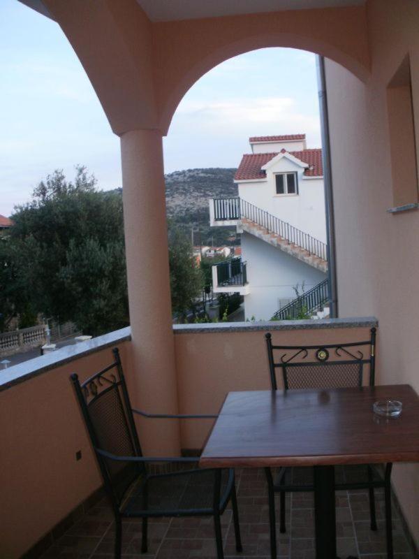 Apartments Antonija - Fitness Vinišće 외부 사진